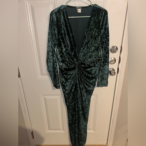 VENUS Dresses & Skirts - VENUS Velvet Long Sleeve jumpsuit in Deep Green